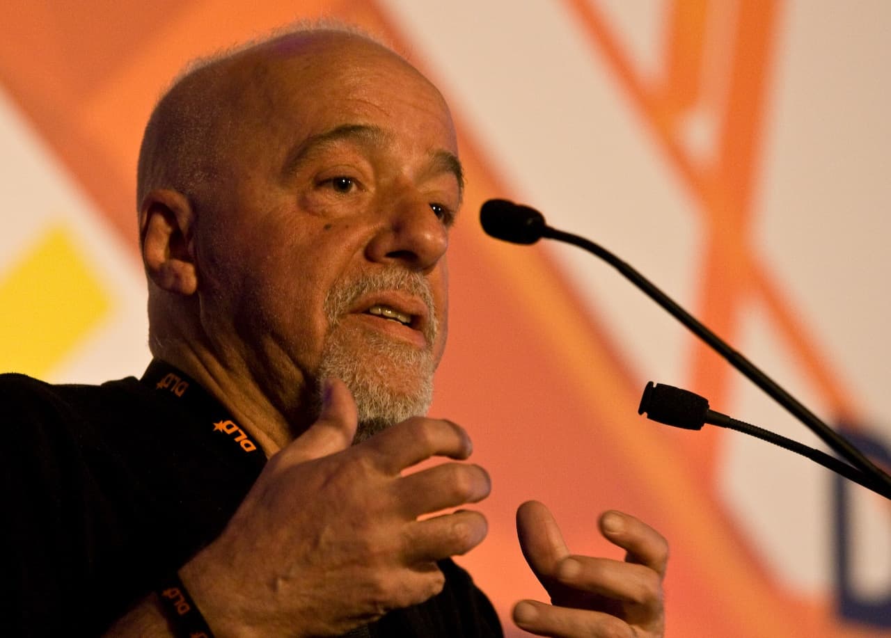 Portrét – Paulo Coelho