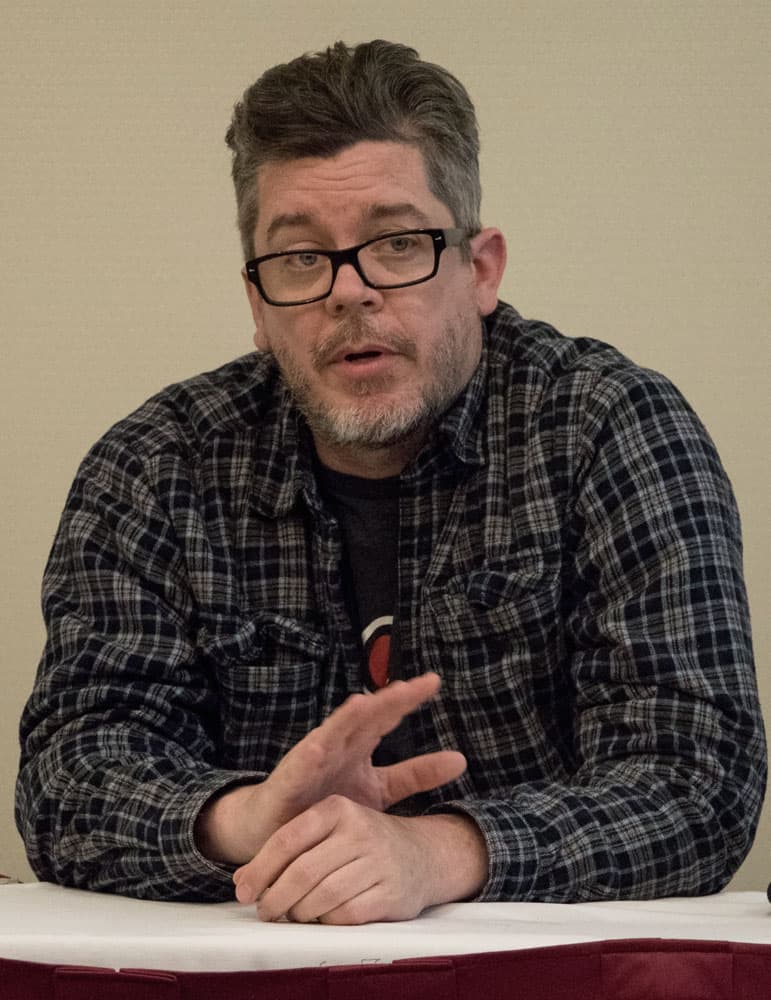 Portrét – James S. A. Corey