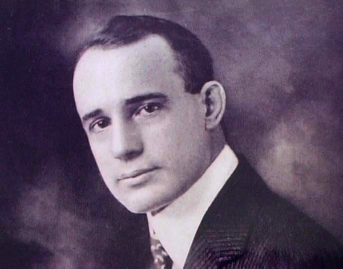 Portrét – Napoleon Hill