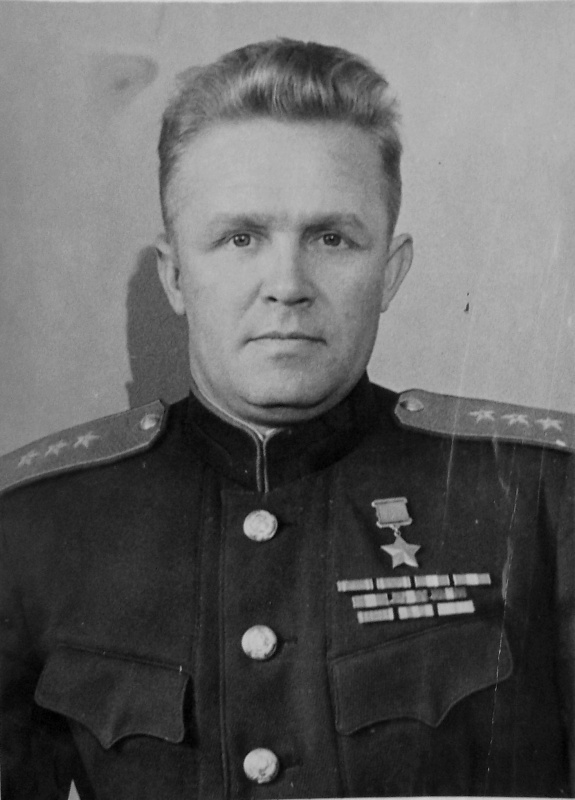 Portrét – Sergej Rudenko