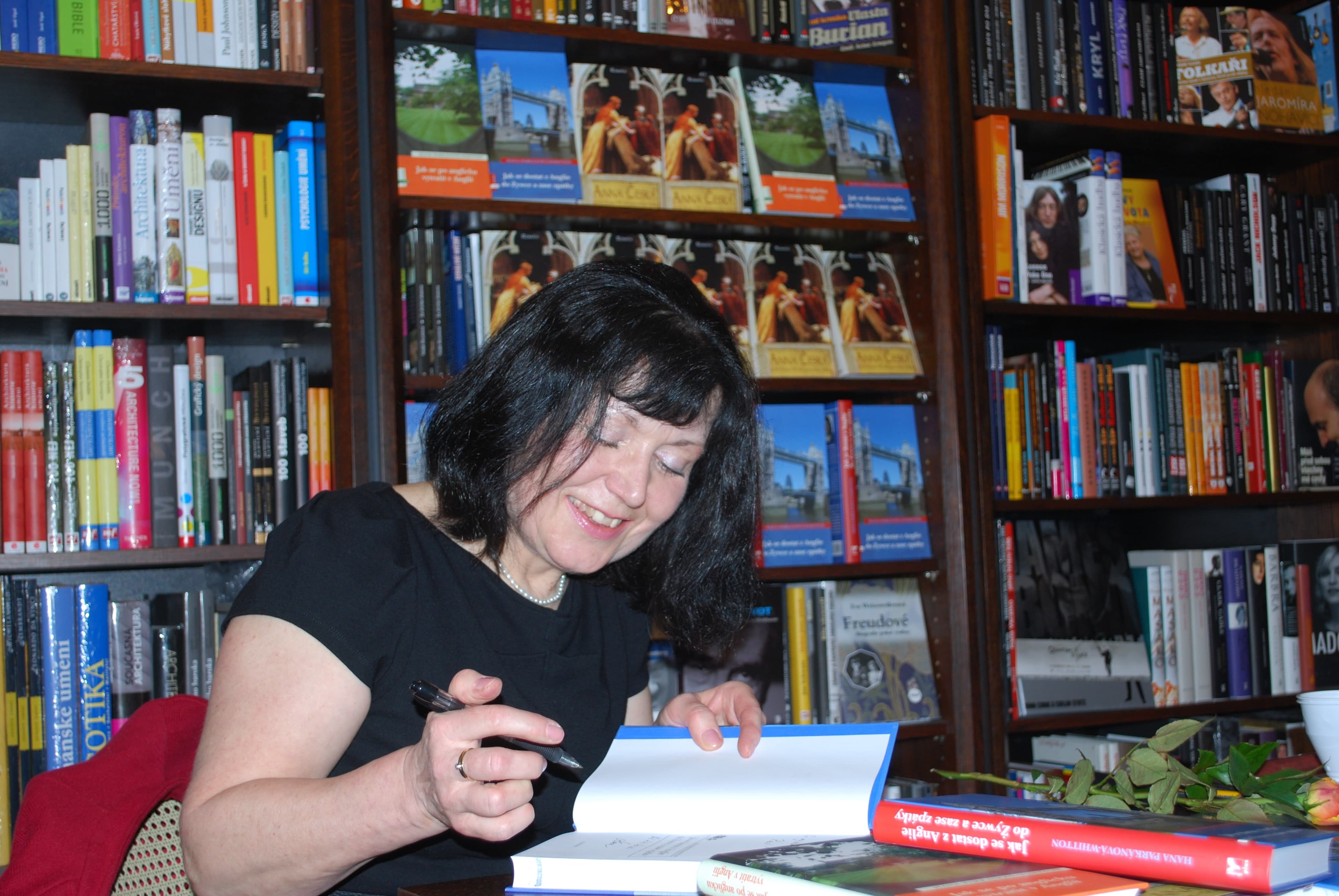 Portrét – Hana Whitton