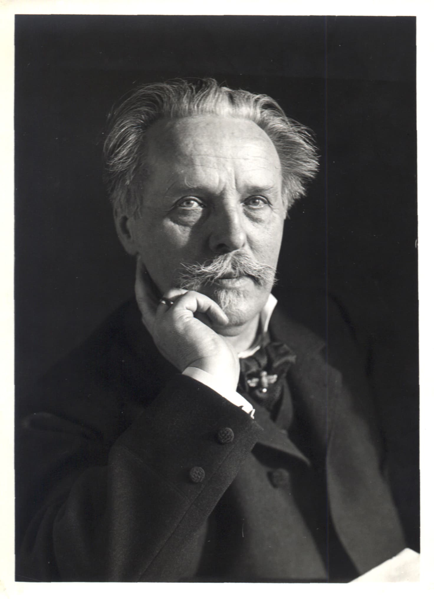 Portrét – Karel May