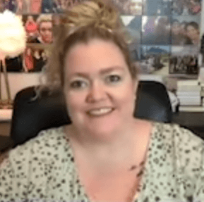 Portrét – Colleen Hoover